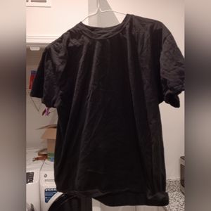 Large black t-shirt